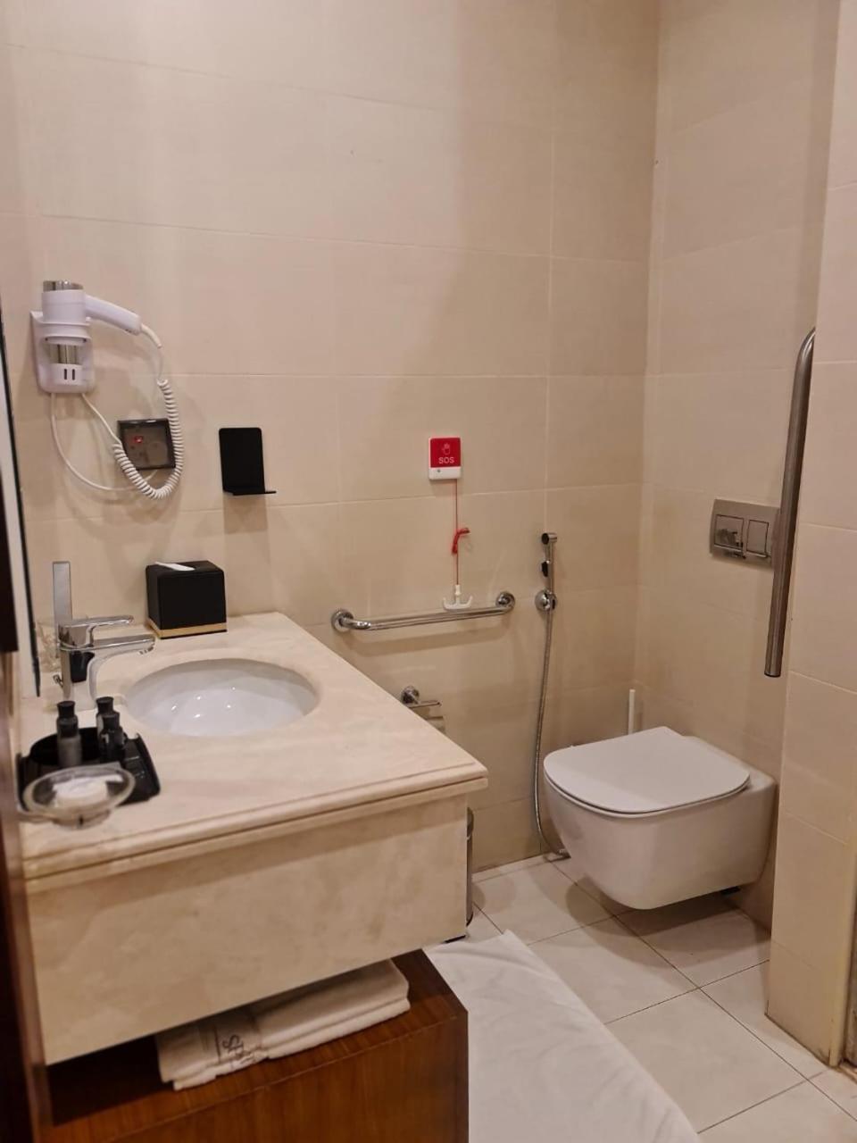 Sarwat Park Riyadh-diplomatic Quarter سروات بارك الرياض-حي السفارات 4*