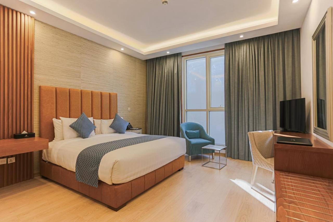 Sarwat Park - Diplomatic Quarter Hotel